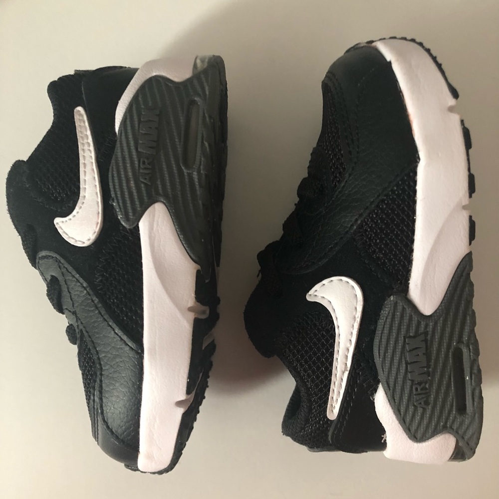 Black Nike tennis shoes, 5c for toddler